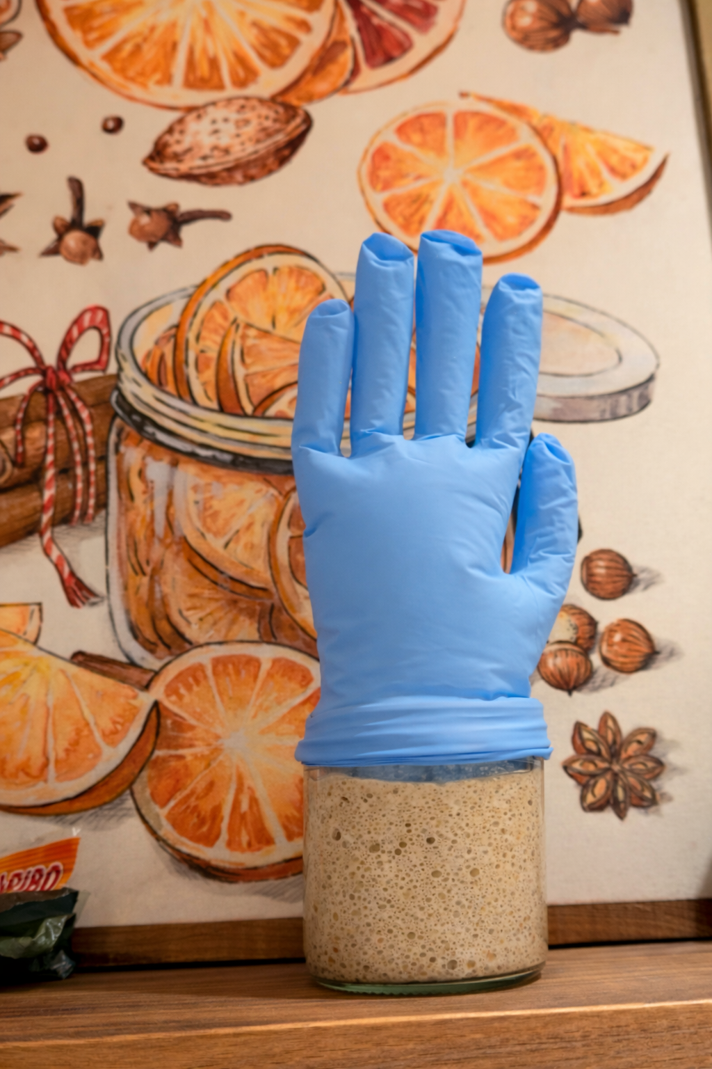 Werkt een handschoen om je starter echt om te kijken of hij op z’n piek is? Nee dat werkt niet, maar het is wel leuk!