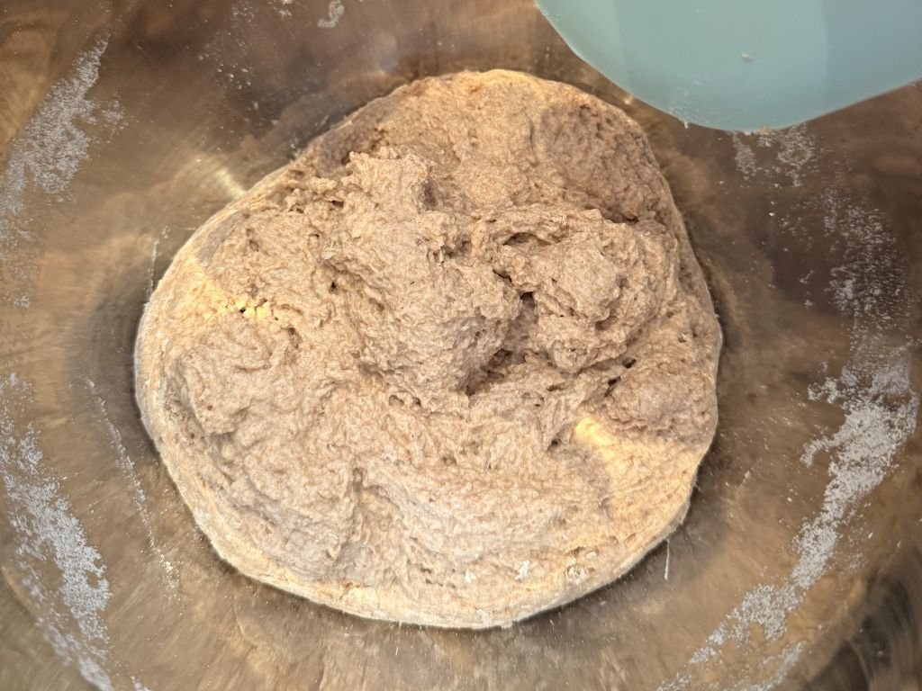 speltemeel-deeg-mengen-kom-randen-schoon speltmeel deeg mengen in kom randen schoon