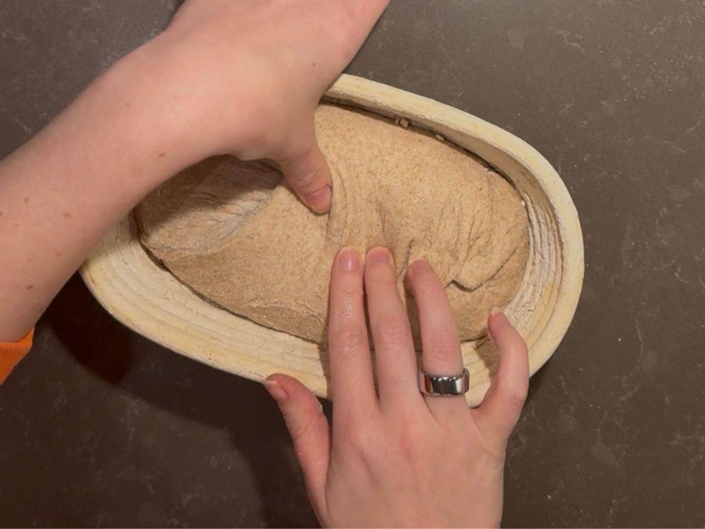 speltmeel-zuurdesembrood-rijsmandje speltmeel zuurdesembrood rijsmandje naad dichtmaken